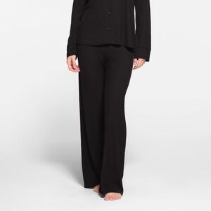New SKIMS Soft Lounge Sleep Pants Wide Leg in Onyx Black Size Large